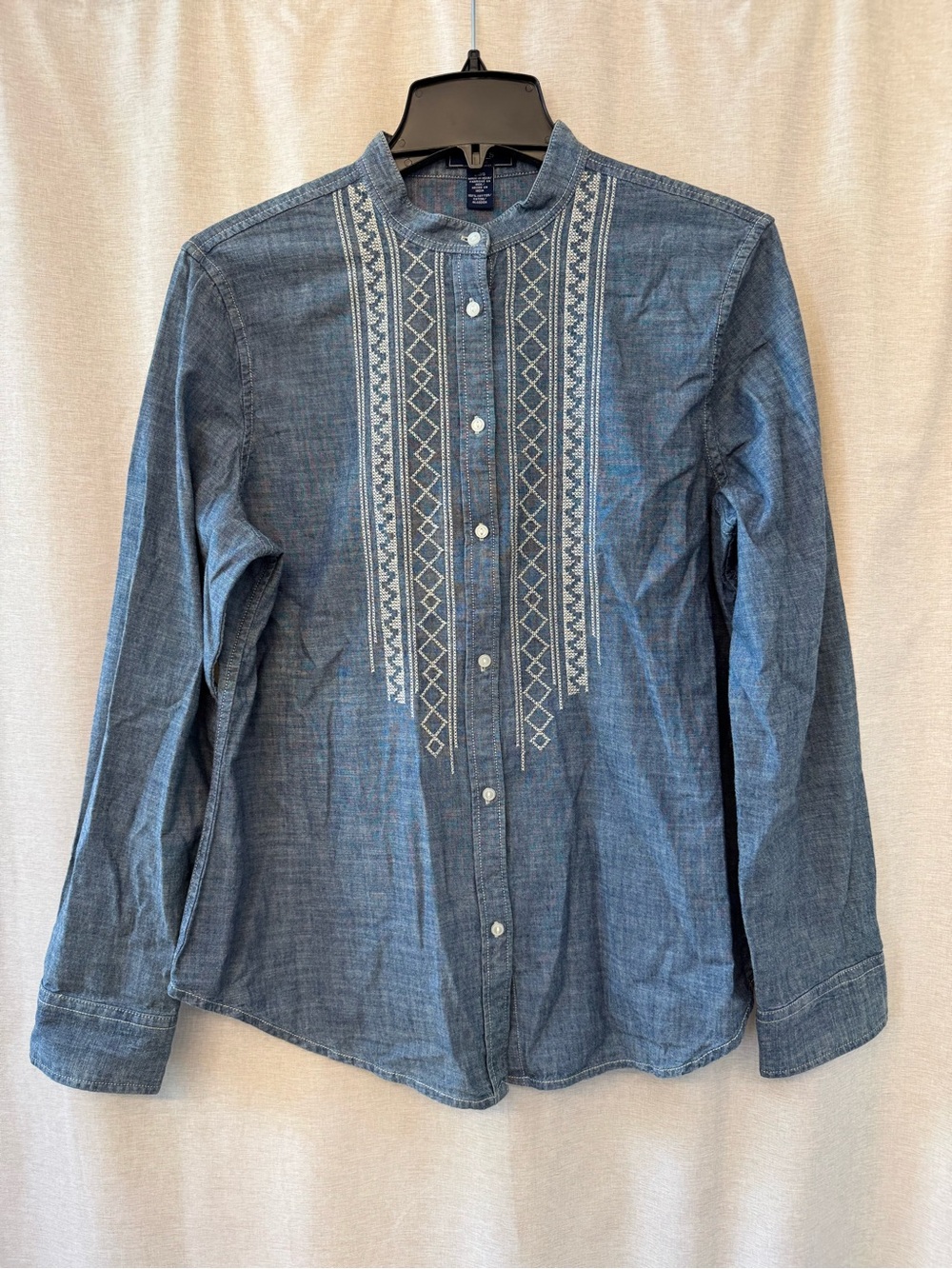 CHAPS by Ralph Lauren Embroidered Chambray Button-Up Shirt - Blue